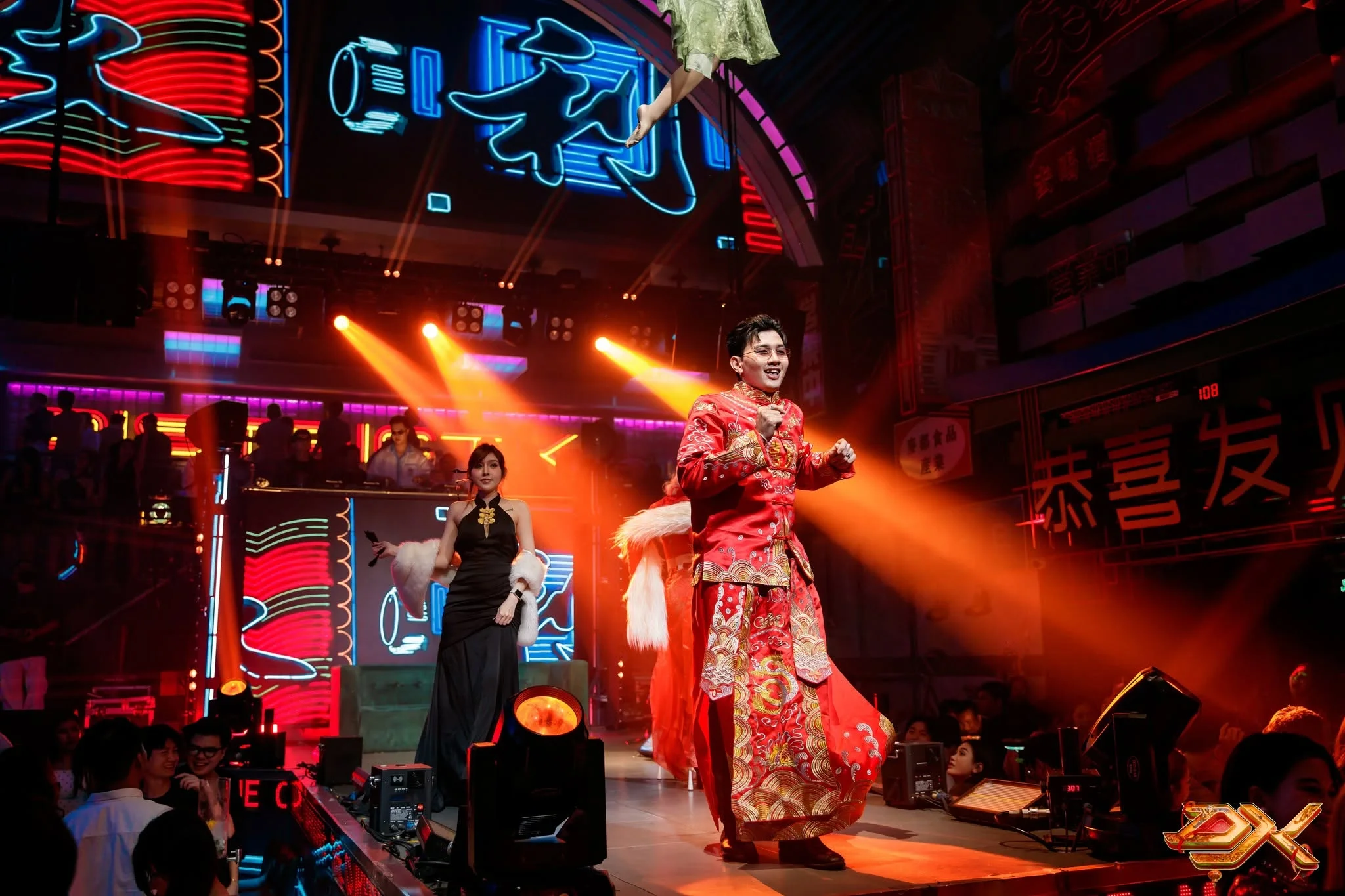 Show diễn tại District K